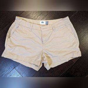 Old Navy women's low rise khaki shorts, Size 4